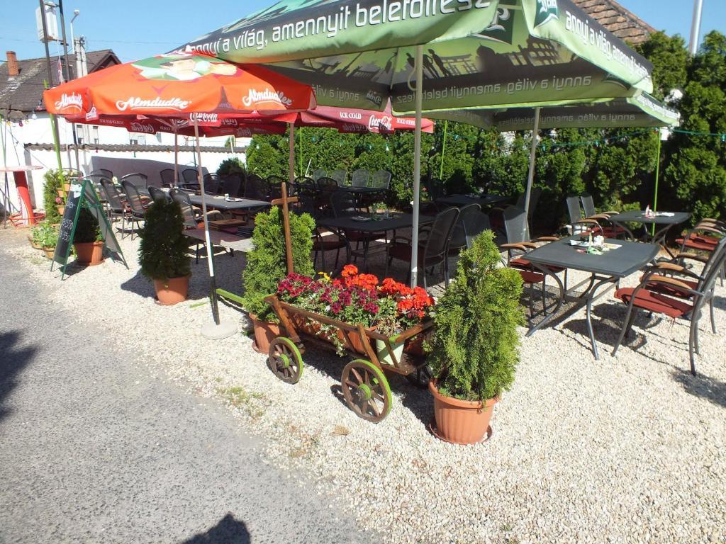 Fehérló Vendégház&Restaurant Bük Extérieur photo